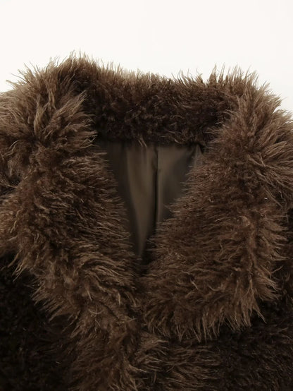 Women's Cozy Fleece Jacket with Generous Collar and Soft Lining NOVAE