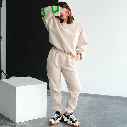 Women's casual oversized hoodie with sporty details NOVAE