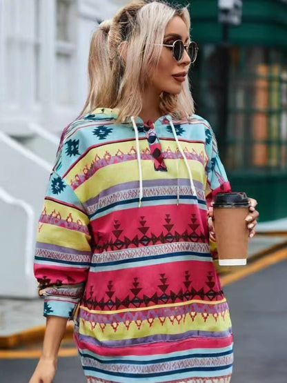 Women's hooded sweatshirt with creative color pattern and practical buttons NOVAE