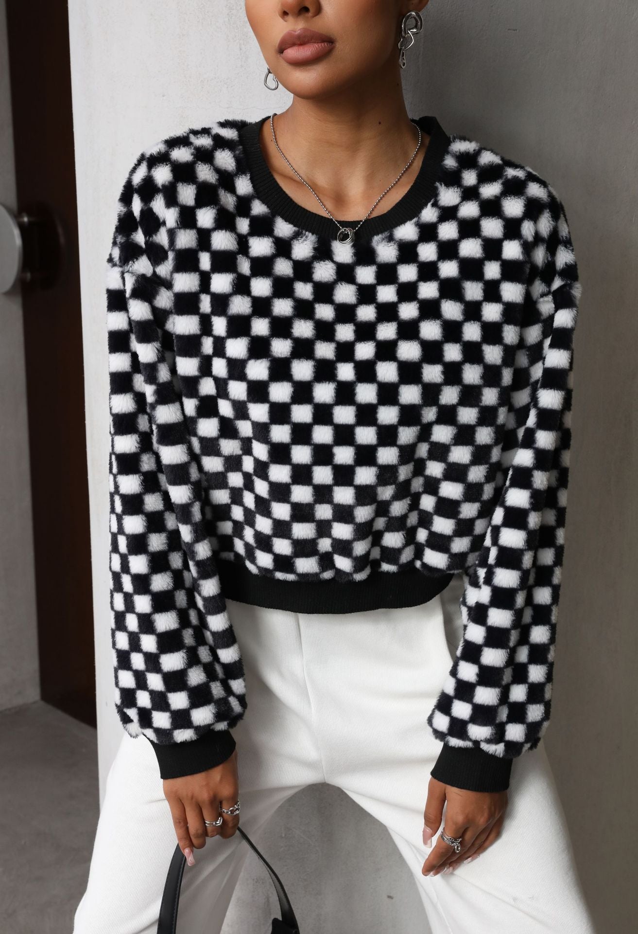 Women's Cozy Checkered Coat in Soft Plush NOVAE