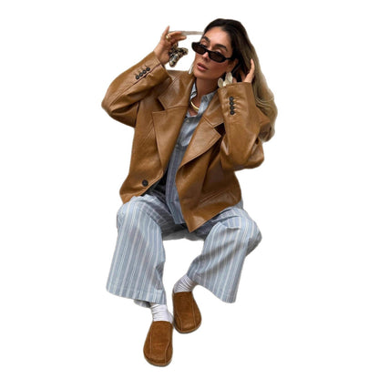 Women's short leather jacket in a stylish blazer look NOVAE