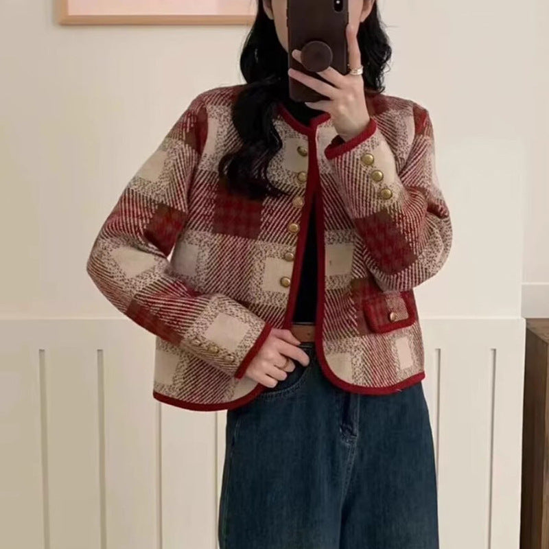 Women's casual blazer with elegant check pattern and button details NOVAE