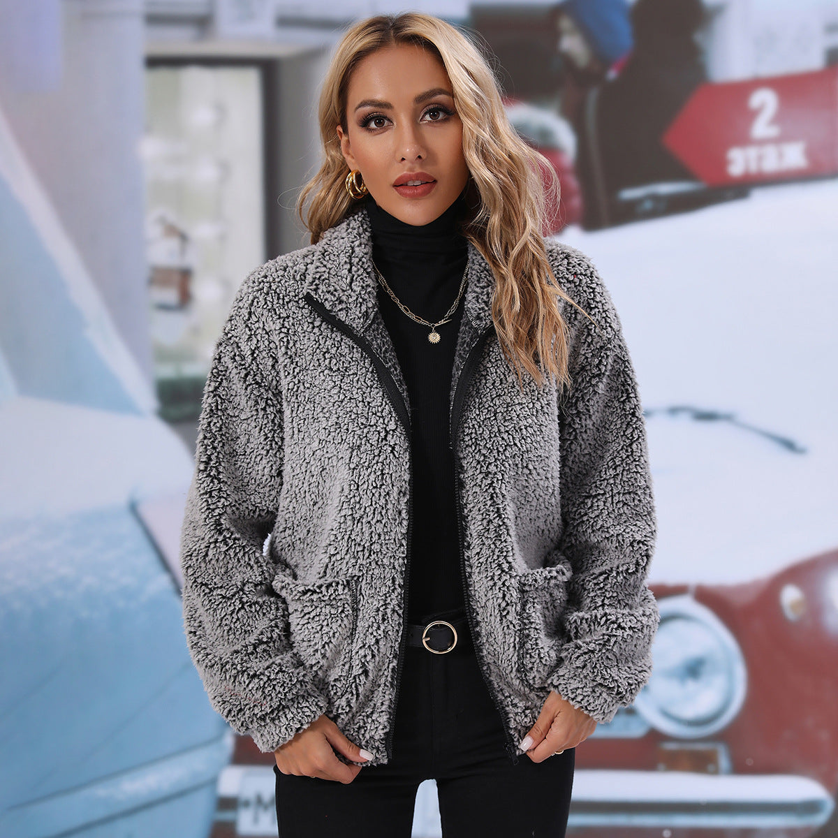 Women's fleece jacket with a cozy texture and generous pockets NOVAE