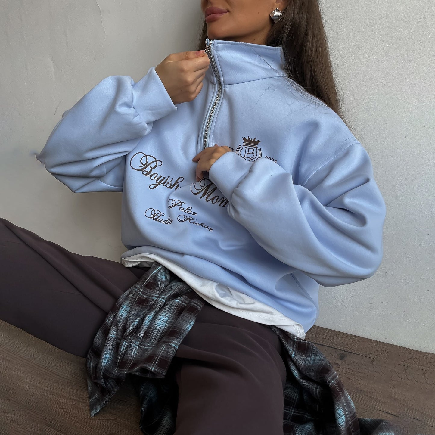 Women's sweatshirt with a modern stand-up collar and creative print NOVAE