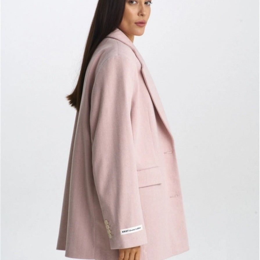 Women's elegant blazer in a modern cut with minimalist details NOVAE