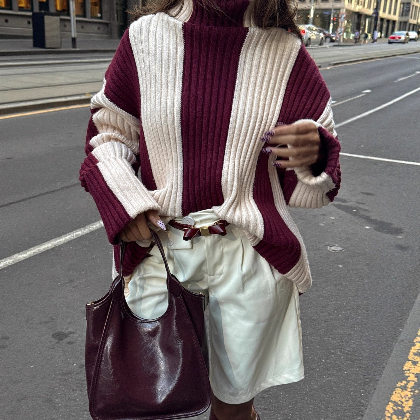 Women's fashionable knit sweater with a chic rib pattern and casual sleeves NOVAE