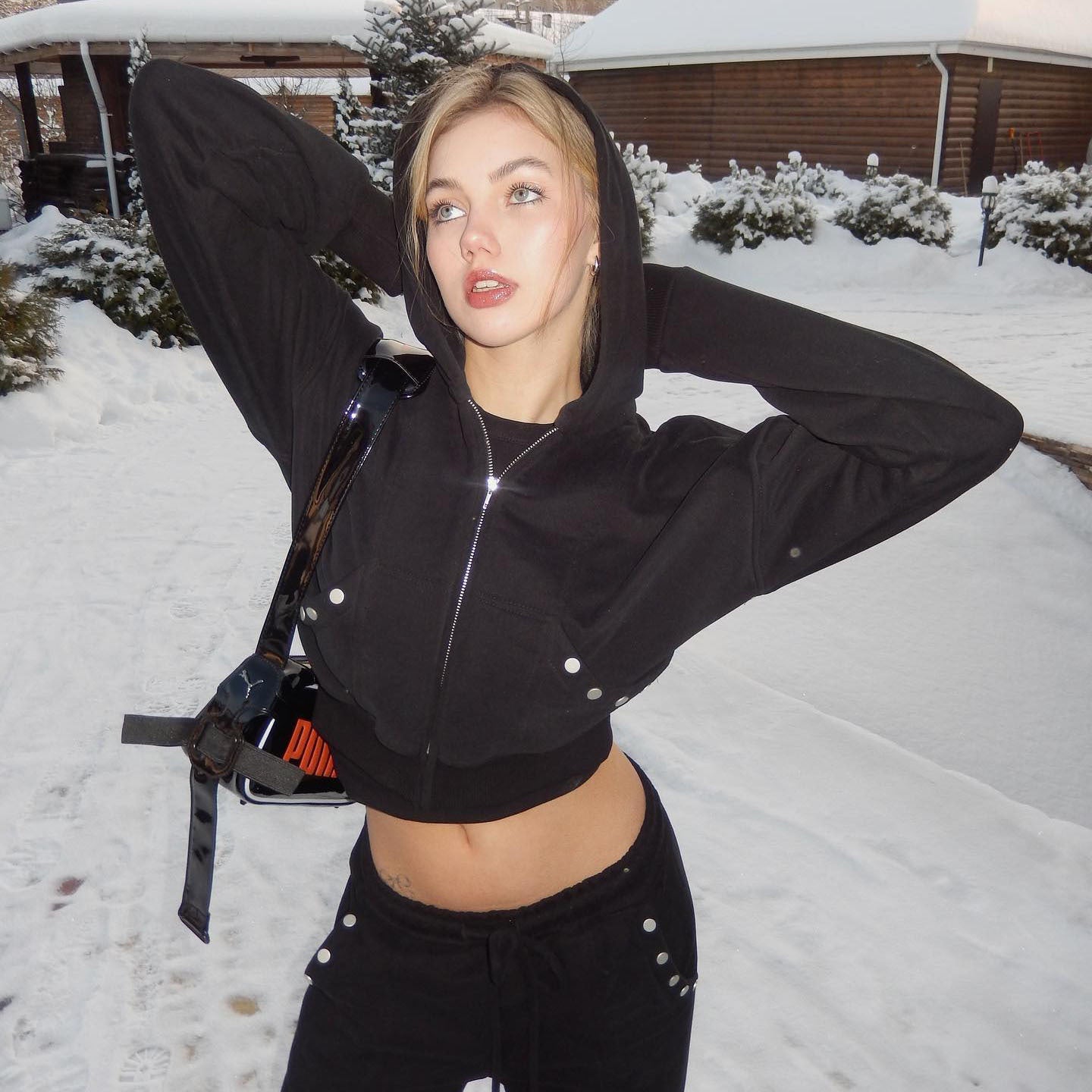 Women's sporty cropped hoodie with innovative snap button details NOVAE