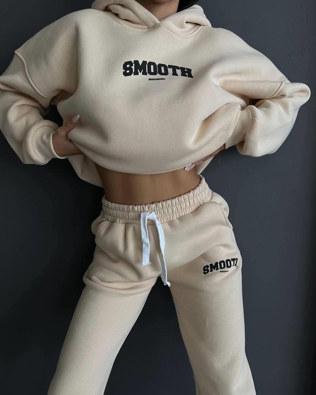 Women's casual sweatpants set with hood and elastic waistband NOVAE