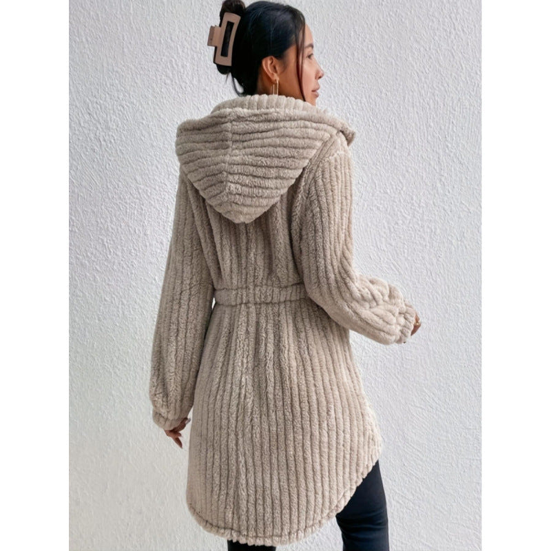 Women's Cozy Cardigan with Long Sleeves and a Voluminous Cut NOVAE