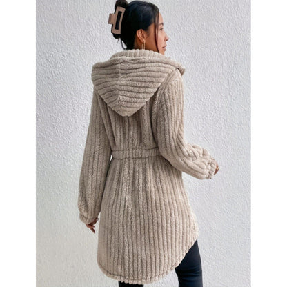 Women's Cozy Cardigan with Long Sleeves and a Voluminous Cut NOVAE