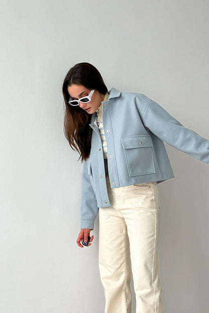 Women's fashionable short jacket with practical pockets and a cool collar NOVAE