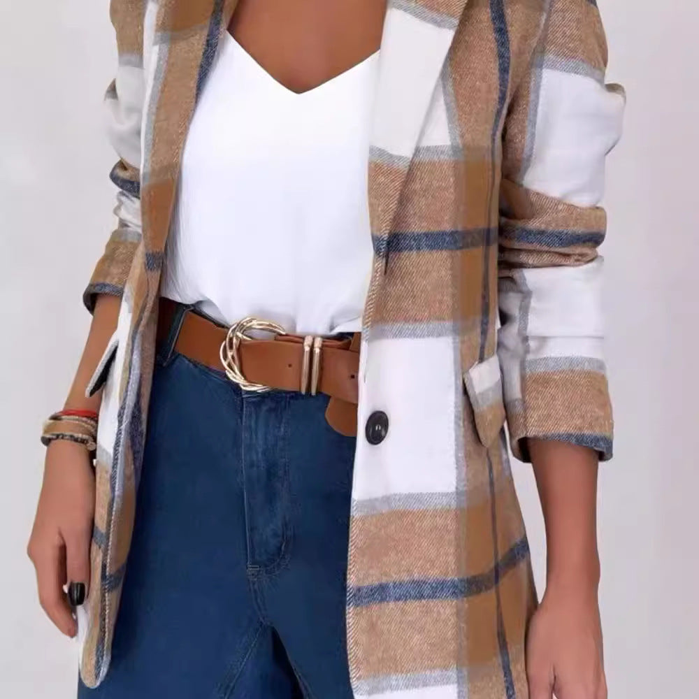 Women's checked blazer with an elegant cut and casual details NOVAE