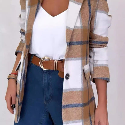 Women's checked blazer with an elegant cut and casual details NOVAE