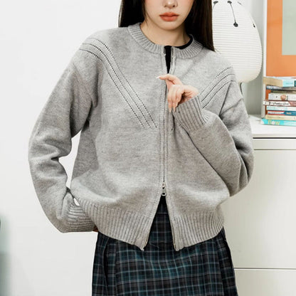 Women's cozy cardigan with modern zipper and fine textured design NOVAE