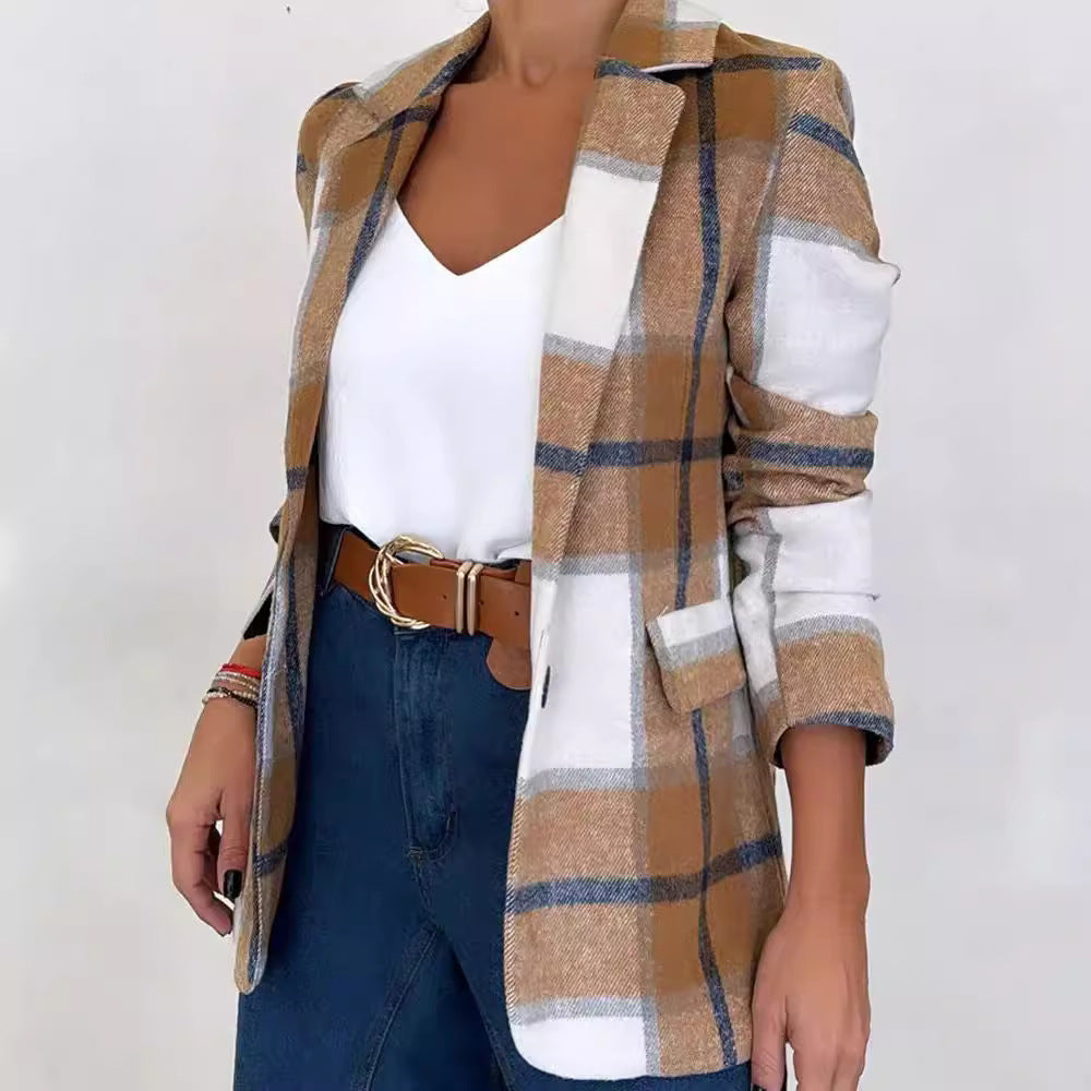Women's checked blazer with an elegant cut and casual details NOVAE