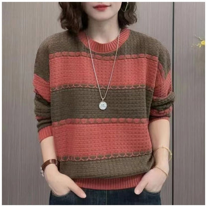 Women's knitted sweater with a structured design and relaxed fit NOVAE