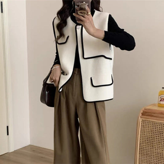 Women's Stylish Vest with Contrasting Pockets and Button Details NOVAE