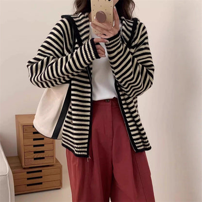 Women's striped hooded jacket with practical zipper and side pockets NOVAE