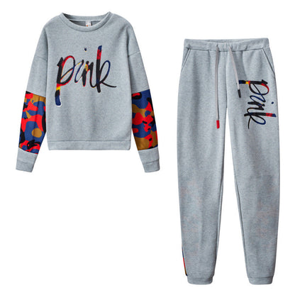 Women's sporty sweatshirt set with colorful camouflage details and a comfortable cut NOVAE