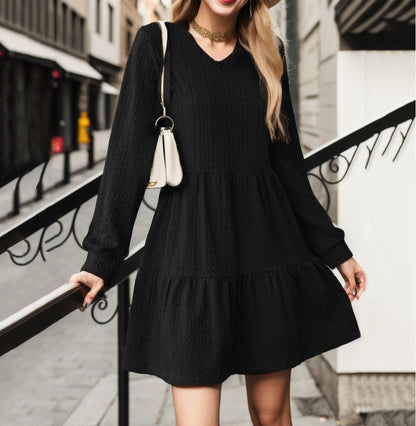 Women's casual V-neck dress with voluminous hem and long sleeves NOVAE