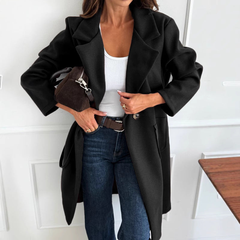 Women's transitional jacket made of soft, warm material with a casual cut NOVAE