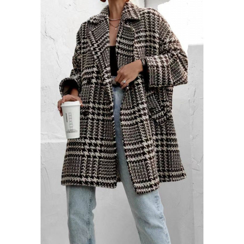 Women's Oversized Wool Coat with Check Pattern and High Collar NOVAE