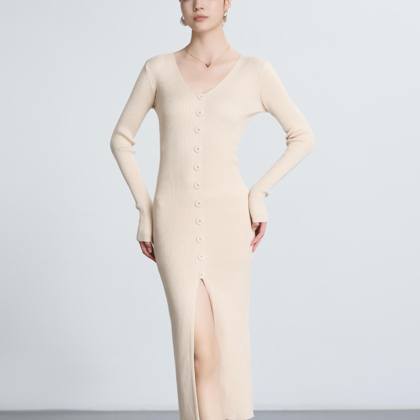 Women's Long-Sleeved Maxi Dress with Ribbed Texture and Button Detail NOVAE