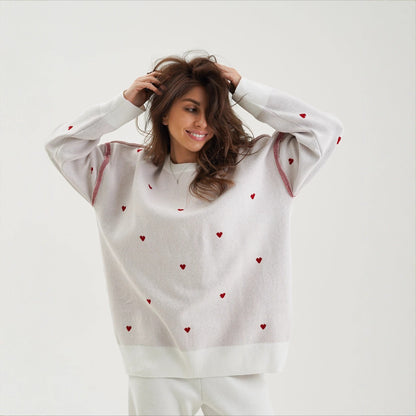 Women's sweater with heart embroidery and a relaxed fit NOVAE