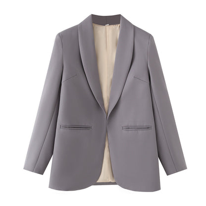 Women's elegant blazer with a modern cut and practical pockets NOVAE