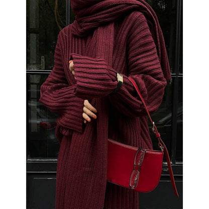 Women's casual knit set with a wide cut and V-neck NOVAE