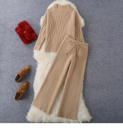 Women's set consisting of a knitted sweater and wide-leg trousers NOVAE