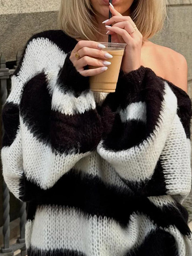 Women's Oversized Knit Sweater with Wide Stripes NOVAE