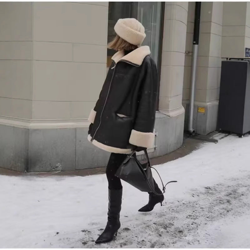 Women's trendy faux leather jacket with cozy lining NOVAE