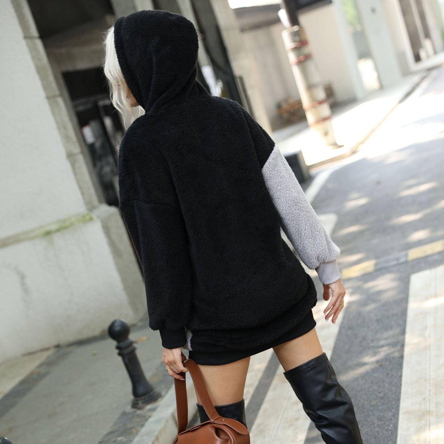 Women's Cozy Hoodie NOVAE