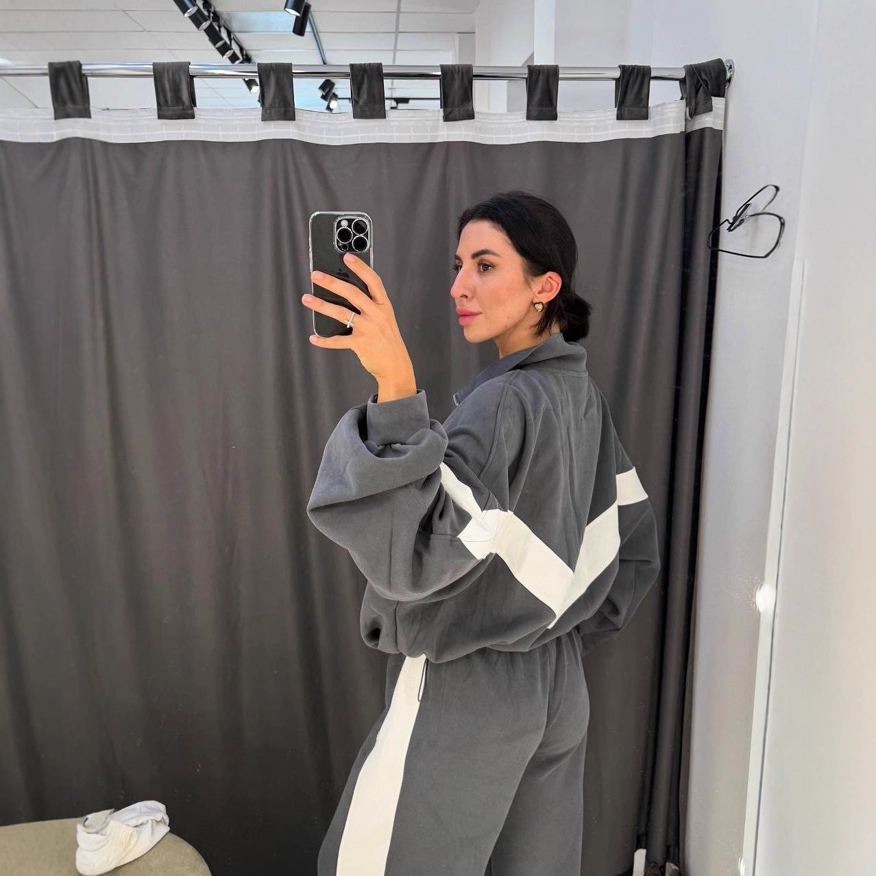 Women's tracksuit with contrasting inserts NOVAE