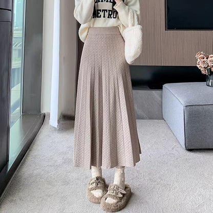 Women's Elegant Pleated Maxi Skirt with High Waist and Fine Texture NOVAE