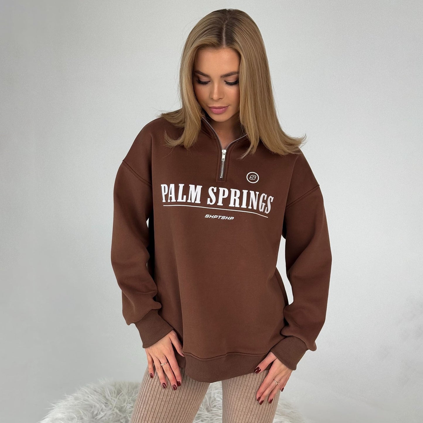Women's casual sweatshirt with a mid-high collar and graphic print NOVAE