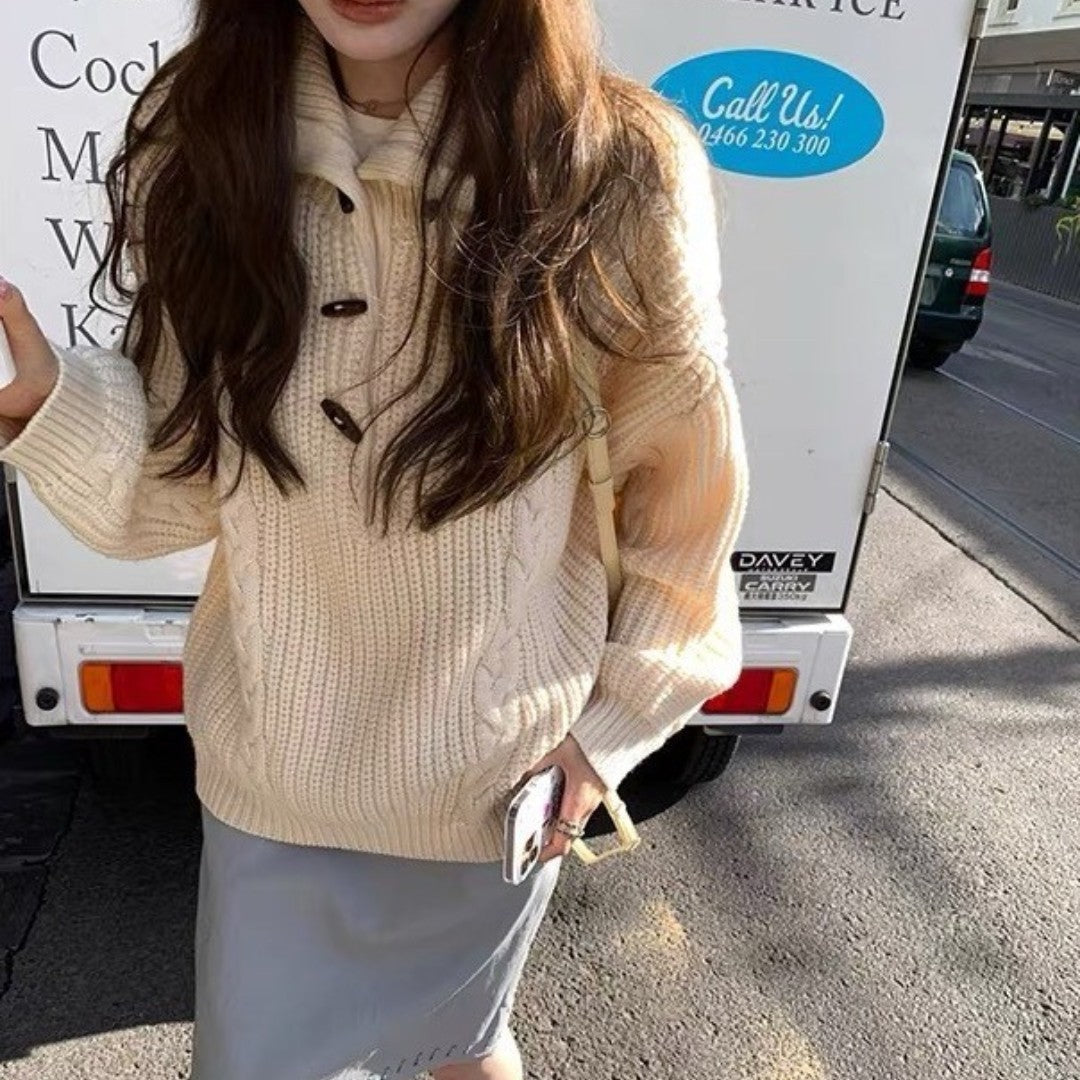 Women's chunky knit sweater with cable pattern and button details NOVAE