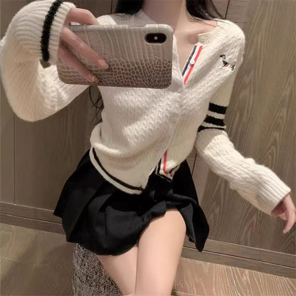 Women's casual cardigan with fashionable accents and contrasting details NOVAE