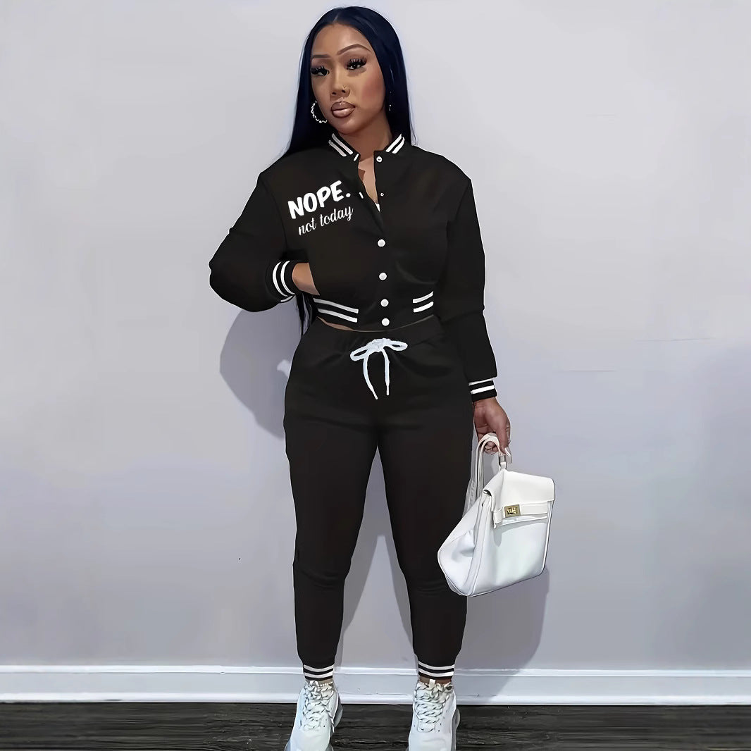 Women's tracksuit with fashionable cut and practical pockets NOVAE