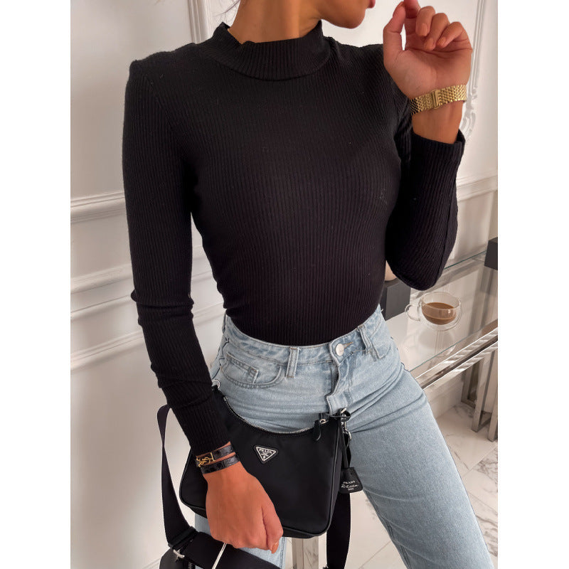 Women's long-sleeved top with structured ribbed texture and high-necked collar NOVAE