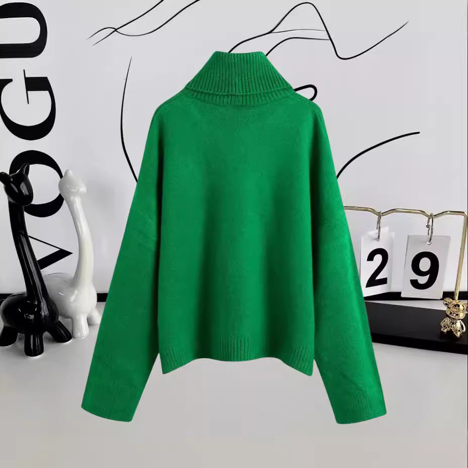 Women's Cozy Turtleneck Sweater made of High-Quality Wool NOVAE