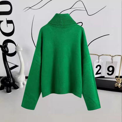 Women's Cozy Turtleneck Sweater made of High-Quality Wool NOVAE