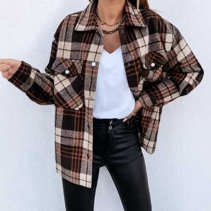Women's checked overshirt jacket with a relaxed fit and practical pockets NOVAE