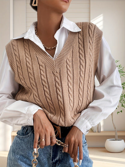 Women's knitted vest with V-neck and cable pattern NOVAE