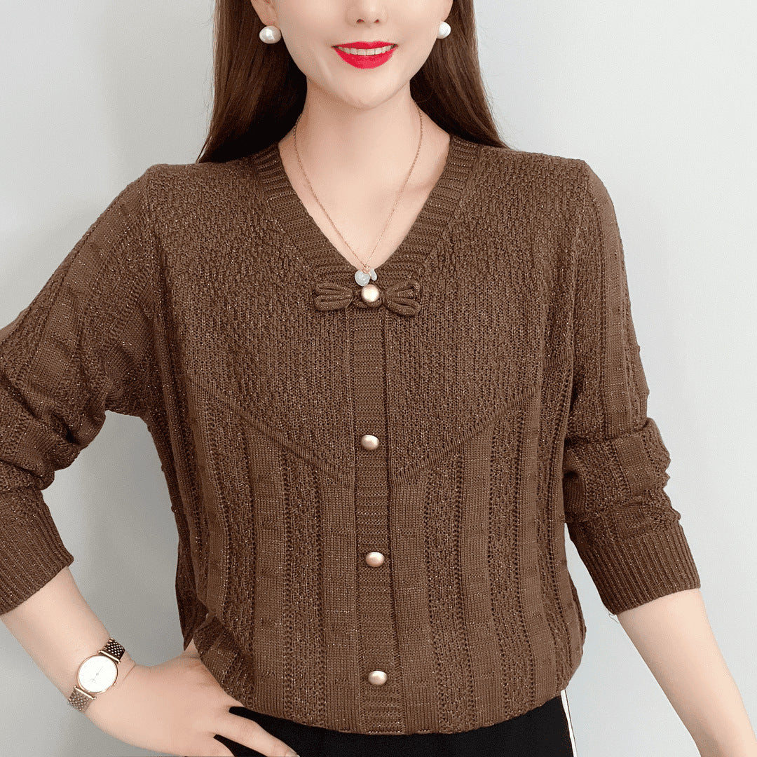 Women's knitted top with decorative pearl buttons and sophisticated bow design NOVAE
