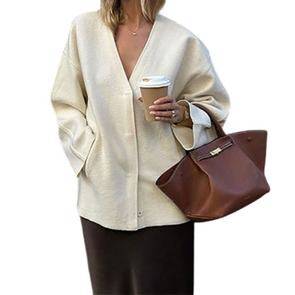 Women's elegant handbag in a minimalist design with high-quality leather workmanship NOVAE