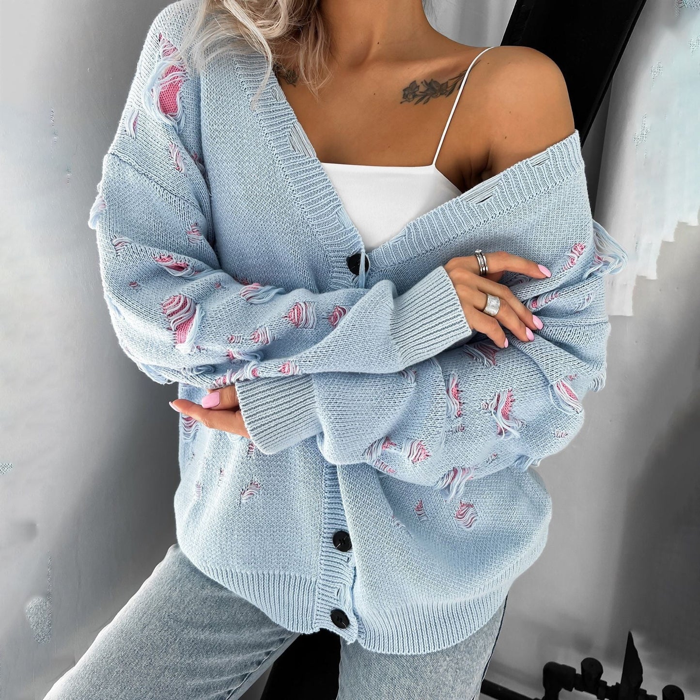 Women's oversized cardigan with floral design and relaxed fit NOVAE