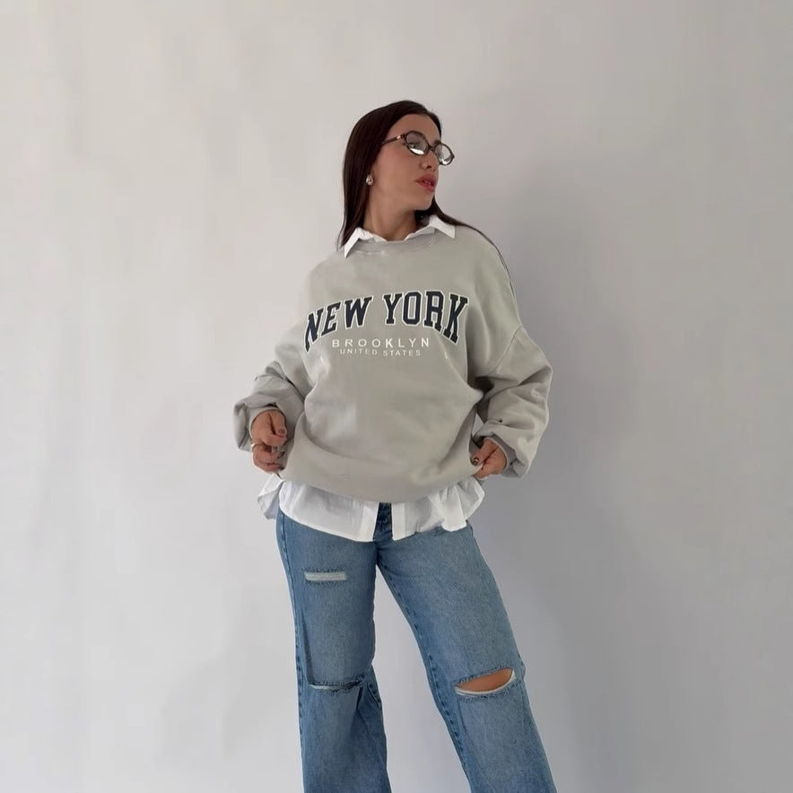 Women's casual sweatshirt with creative New York print and oversized cut NOVAE
