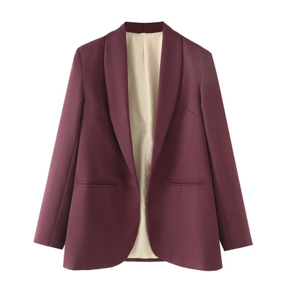 Women's elegant blazer with a modern cut and practical pockets NOVAE